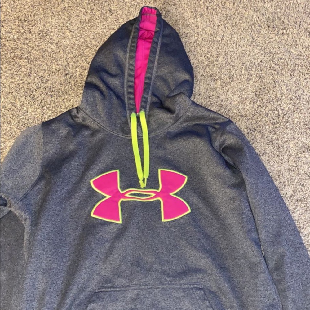 Under Armour sweatshirt